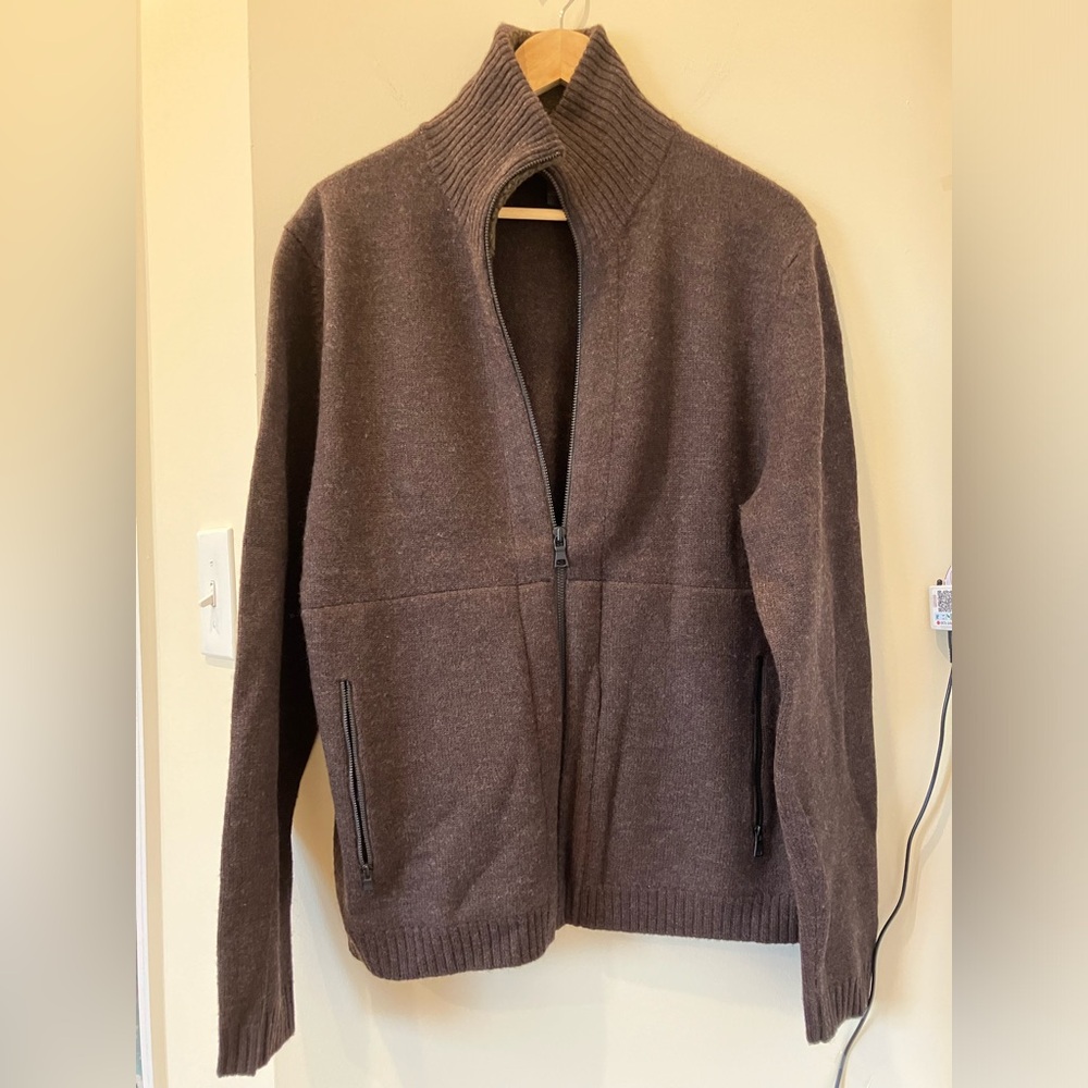 Banana Republic Zip Up Brown Sweater Jacket men. Size M